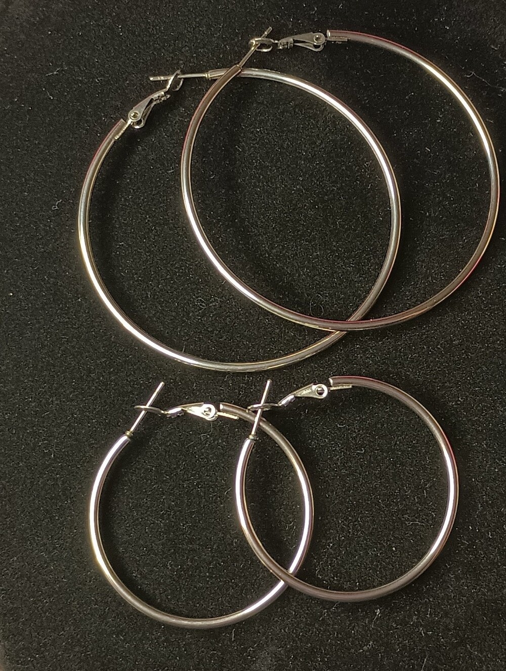 Silver Hoop Earrings Set - Classic Women's Hoops